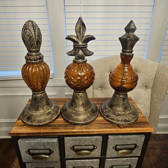 Metal and Amber Glass Decor Paper Weight Weights Fleur de Lis Set of 3 - Picture 1 of 7